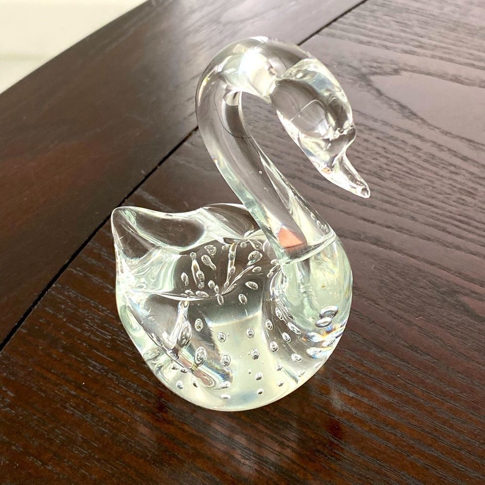 Vintage Blown Glass Swan With Tiny Bubbles Design Inside Figurine (4'')